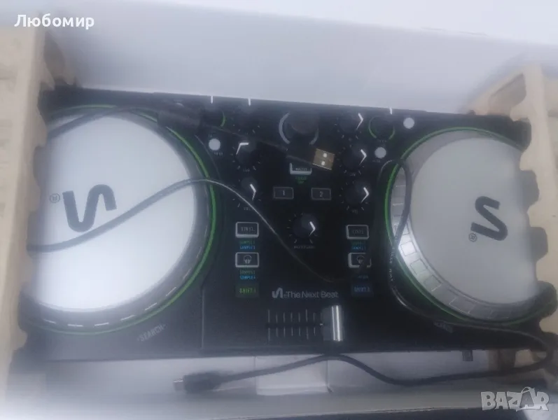 The Next Beat от Tiësto DJ контролер DJ миксер Pult DJ миксер Pult за начинаещи, снимка 1