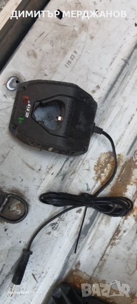 Зарядно, снимка 1