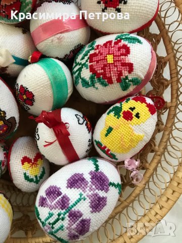Великденски яйца с ръчна бродерия, снимка 4 - Декорация за дома - 44400686
