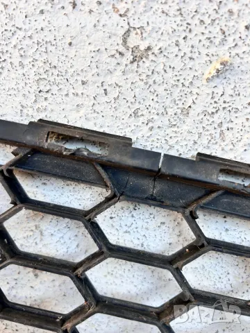 Решетка в предна броня средна за тойота корола версо.53112-0F020, снимка 15 - Аксесоари и консумативи - 44889587