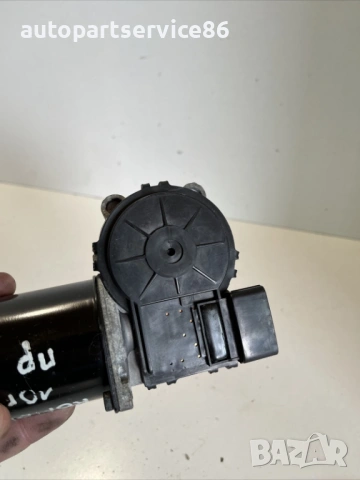 Мотор за предни чистачки за KIA Ceed 1.6 CRDi (2010), снимка 2 - Части - 53246179