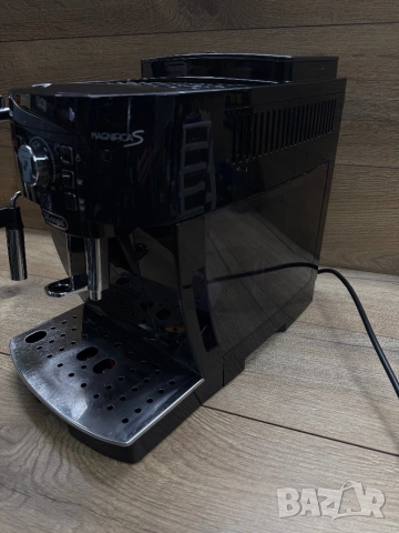 Кафемашина Delonghi MagnificaS Type:ECAM21.116.B., снимка 4 - Кафемашини - 53736860