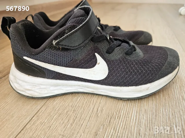 Маратонки Nike черни