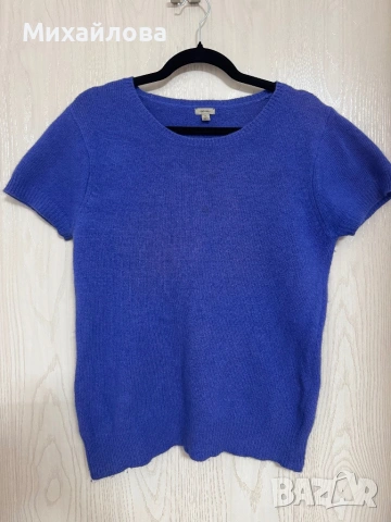 Син пуловер с ангорска вълна