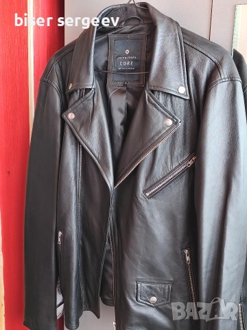 Кожено рокерско яке.