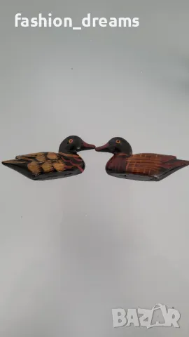 Двойка патици мандаринки