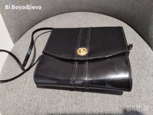 Лачена чанта, отлично състояние, снимка 3 - Чанти - 52586084