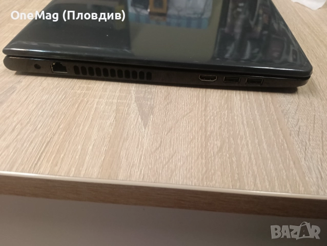 Лаптоп Dell Inspiron 15 с две видео карти (козметични забележки), снимка 4 - Лаптопи за работа - 52669485