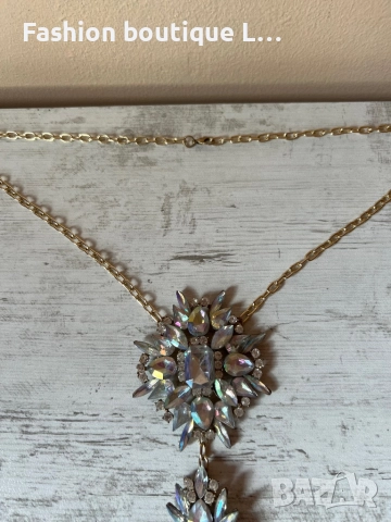 Бижу за цялото тяло с цветни камъчета които минават през гърдите и златен синджир за врата и талията, снимка 10 - Колиета, медальони, синджири - 52119708