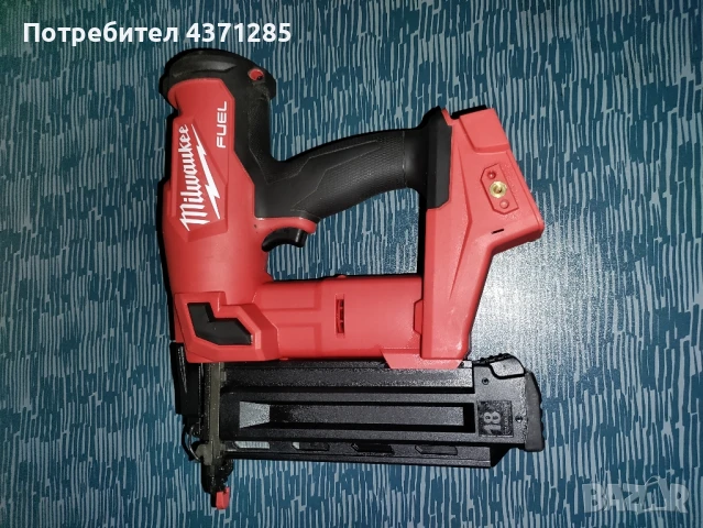 Акумулаторен такер Milwaukee M18FN18GS-0X, 18 V, 0°, 25 - 64 мм, без батерия и зарядно, снимка 7 - Други инструменти - 51411597