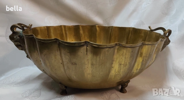 Антикварна бронзова жардиниера „Овни“ – Необарок, XIX век