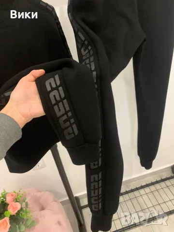 Спортен екип на Guess, снимка 13 - Спортни екипи - 48836351