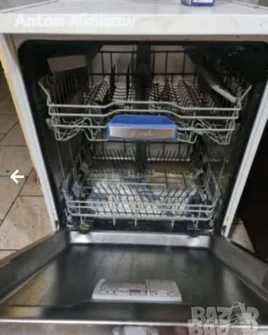 Съдомиялна на 3 равнища Bosch, снимка 2 - Съдомиялни - 48277662