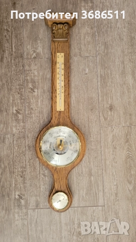Стар голям барометър и термометър