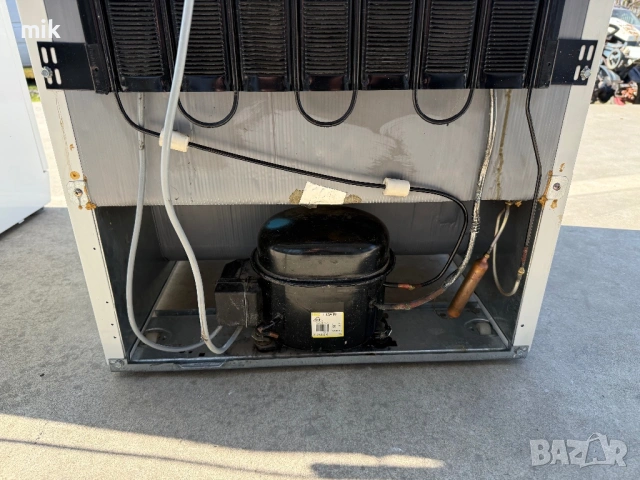 Минусова хладилна витрина Bauknecht 140 см , снимка 6 - Витрини - 53743854