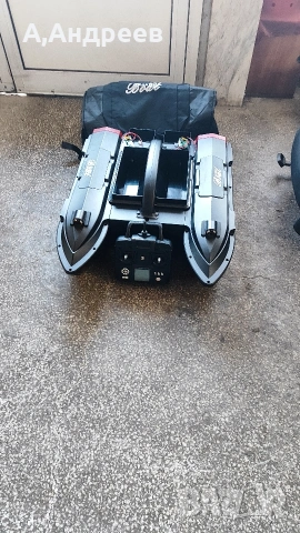 лодка за захранка jabo5CG 