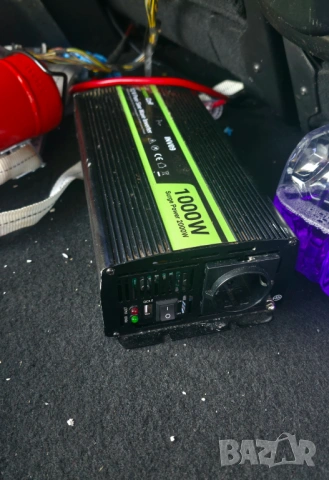Инвертор 12-220в за автомобил. Контакт за кола