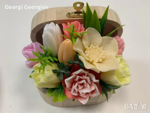 цветя изработени с глицеринов ароматен сапун и Българска роза , снимка 16 - Декорация за дома - 50104897