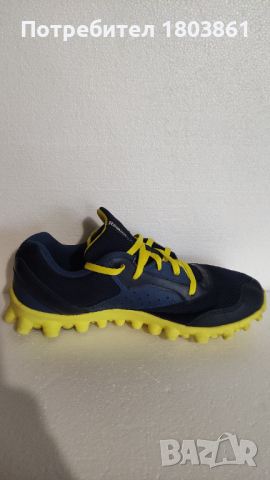 Reebok дамски маратонки супер леки н.38.5, снимка 5 - Маратонки - 44797829