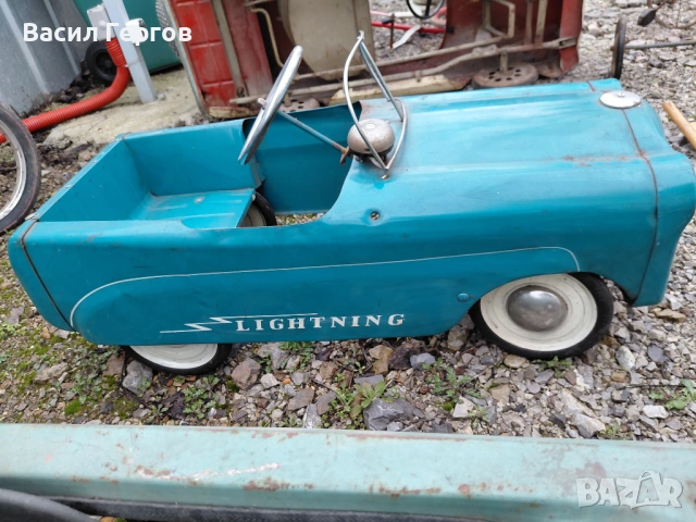 Количка с педали Lightning, снимка 5 - Антикварни и старинни предмети - 53470451