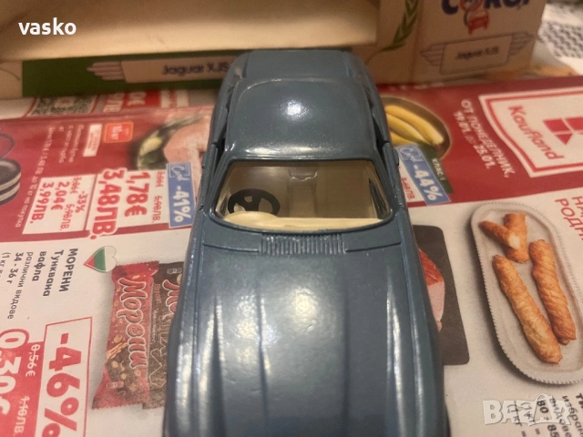 Английско Корги 1:43 Jaguar XJS, снимка 3 - Колекции - 53250333