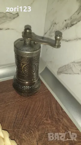 Ръчна мелачка за черен пипер, снимка 2 - Други - 49722284