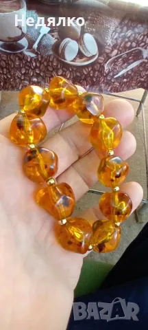 Стара гривна от кехлибар,колие,игла,автентични, снимка 7 - Антикварни и старинни предмети - 47461611