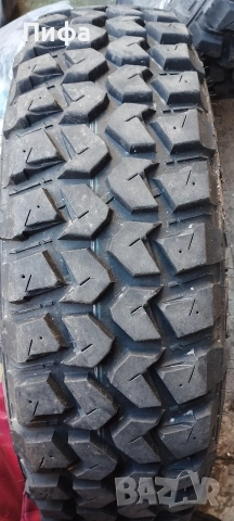 Гуми за джип 235/85/16 МТ, снимка 6 - Гуми и джанти - 52595522