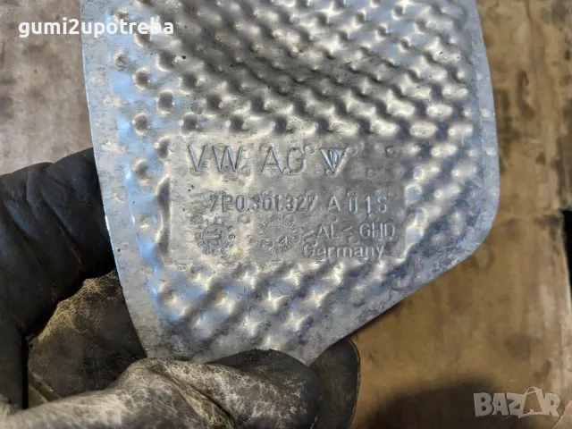 Защитен Щит 7P0301327A Porsche Cayenne 3.0D 92A/EG22/2012, снимка 3 - Части - 50381549