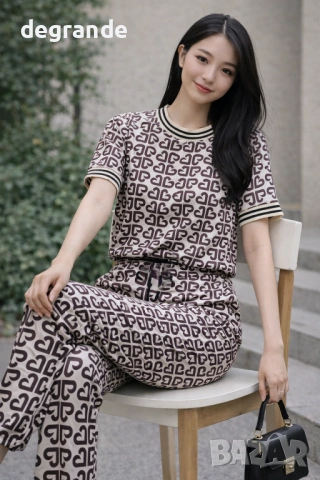 Дамски комплект от две части