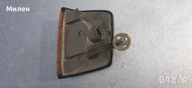 Десен Мигач Hella За Mercedes 190 W201 от 1982-1993 Година  Мерцедес 190, снимка 2 - Части - 40858039
