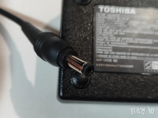 Оригинално зарядно TOSHIBA 19V / 6.32A / 120W, снимка 2 - Части за лаптопи - 53480050