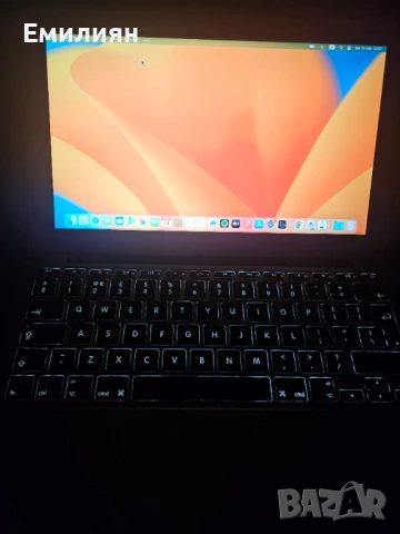 Macbook Air 11  Mac OS Ventura, много добро състояние и отлична батерия, снимка 7 - Лаптопи за дома - 53474598