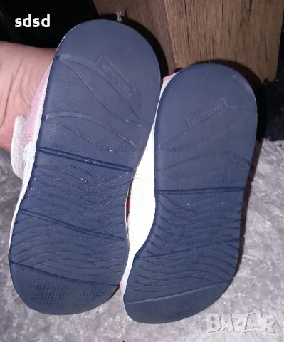 Детски обувки Декатлон , снимка 2 - Детски маратонки - 49863210