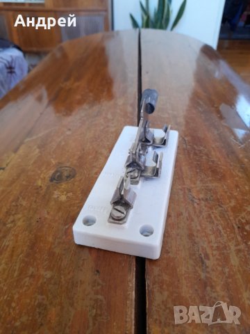 Стар порцеланов антенен включвател,изключвател, снимка 2 - Антикварни и старинни предмети - 42664875