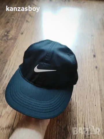 Nike Featherlight Cap - страхотна спортна шапка НОВА БЕЗ ЕТИКЕТИ, снимка 5 - Шапки - 50058595