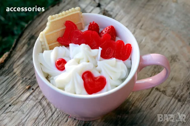 Ръчно изработена ароматна свещ специално за Свети Валентин, снимка 11 - Декорация за дома - 48819419