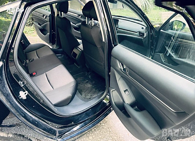 Honda Accord на 24 000 км.! Бартер за имот с доплащане., снимка 11 - Автомобили и джипове - 46097765