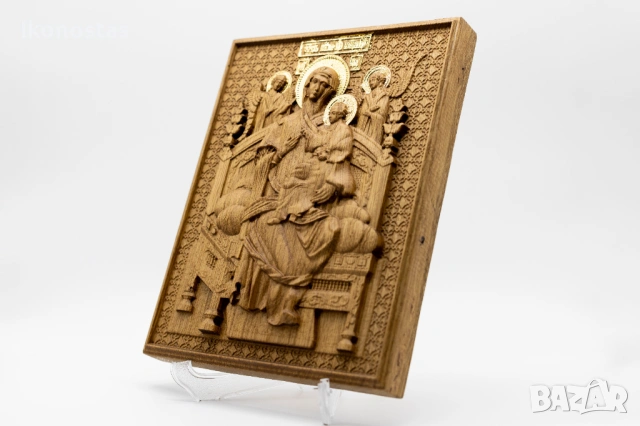 Позлатена релефна икона Св. Богородица Всецарица от дъб, снимка 3 - Икони - 53223659