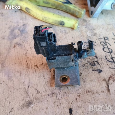 Клапан Вакуми Глава За Мазда Демио 1.3И 16В 2002г / Mazda Demio 1.3I 16V 2002y, снимка 2 - Части - 44239318