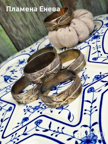 Комплект посребрени пръстени за салфетки , снимка 6 - Аксесоари за кухня - 53165196