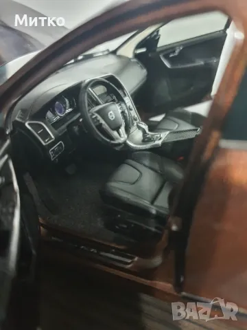 Умален модел VOLVO XC 60 мащаб 1:18, снимка 14 - Колекции - 49775873
