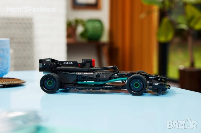 Lego Technic F1 Mercedes AMG НОВО, снимка 4 - Конструктори - 51616047