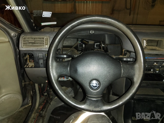 Опел Вектра А 1.8, снимка 7 - Автомобили и джипове - 53625424