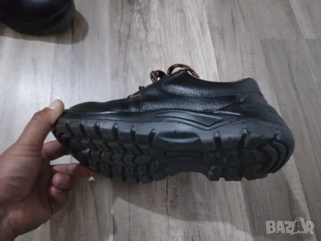 Обувки за Продан, снимка 14 - Ежедневни обувки - 46917448