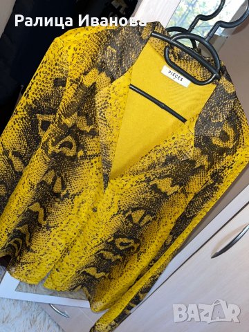 Дамска риза, снимка 2 - Жилетки - 34596216