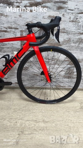 Карбонов шосеен велосипед BMC Teammachine SLR Five Disc 105 Di2 Mavic | 47, снимка 2 - Велосипеди - 52546813