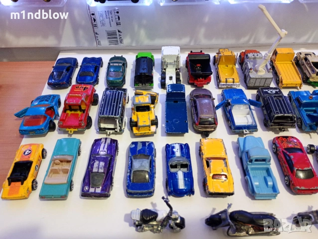 Метални колички Hot Wheels Matchbox Хот Уилс Мачбокс Мажорет, снимка 17 - Колекции - 32872505