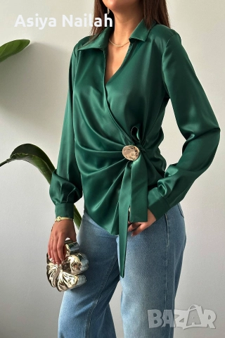 Дамска зелена сатенена риза с прехвърляне и декоративна брошка, снимка 2 - Ризи - 52792869