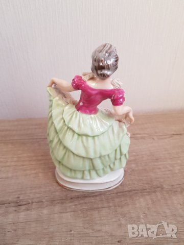 Японски порцелан фигура , снимка 4 - Колекции - 35665527